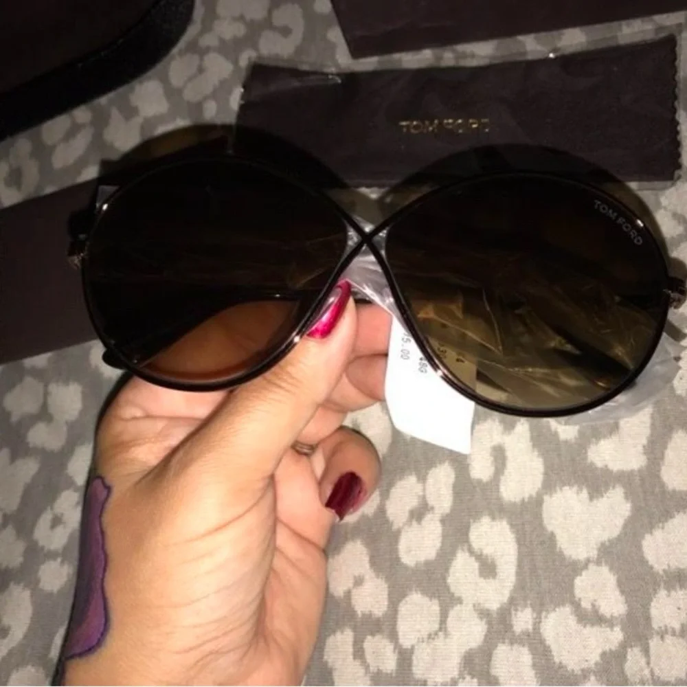 New Tom Ford sunglasses - Picture 2 of 6